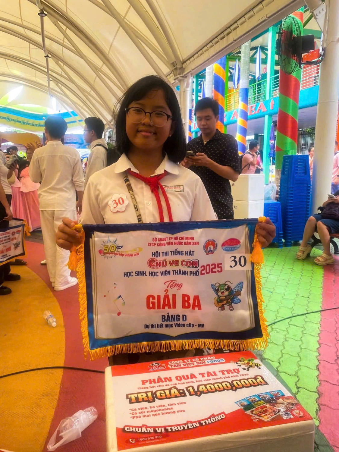 z7156008586808 5c1899258f51d34bb22a30af48d7df98