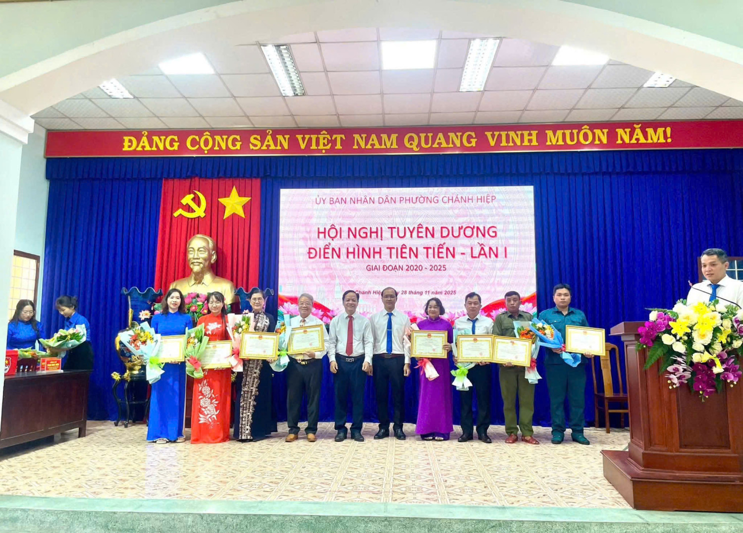 🎉 TRƯỜNG THCS ĐỊNH HÒA ĐƯỢC TUYÊN DƯƠNG ĐIỂN HÌNH TIÊN TIẾN GIAI ĐOẠN 2021–2025