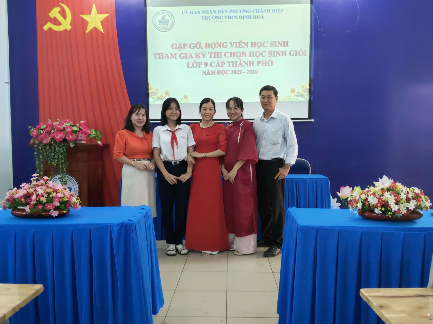 z7616660418047 ac00250a51550567035b589fac4cef54