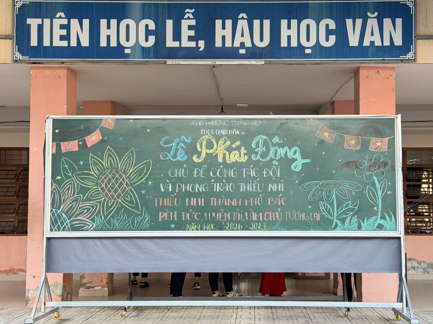 LIÊN ĐỘI TRƯỜNG THCS ĐỊNH HÒA PHÁT ĐỘNG CHỦ ĐỀ CÔNG TÁC ĐỘI VÀ PHONG TRÀO THIẾU NHI NĂM HỌC 2026 – 2027